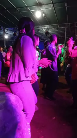 #larantukaviralltiktok #minangbikinasik💃 #minangviraltiktok 
