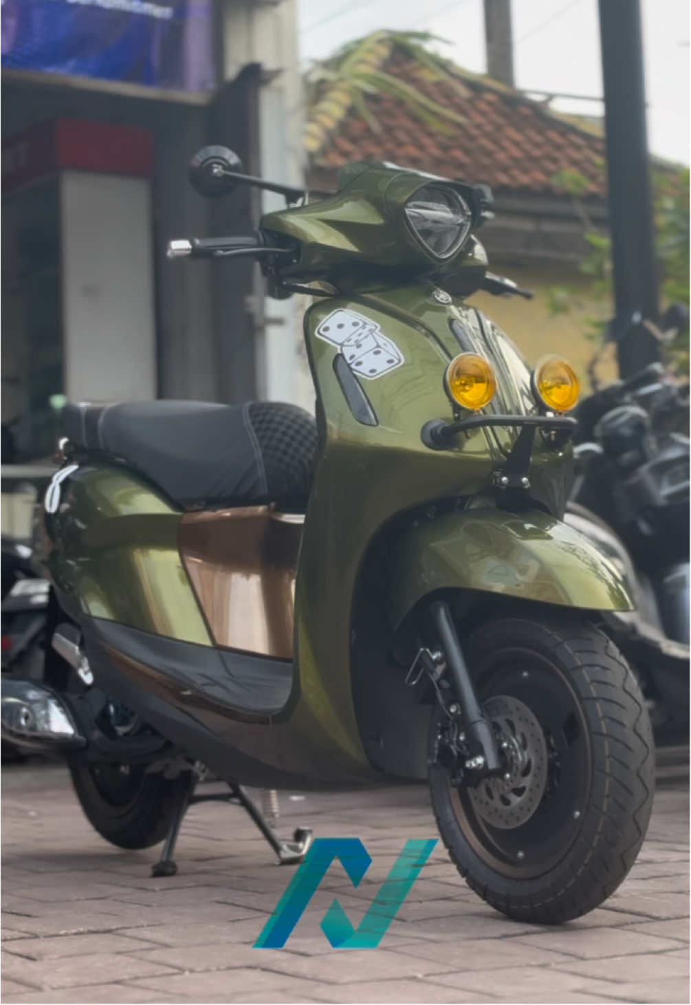Meet the beast! This is no ordinary Grand Filano. Inspired by the aesthetic visual of fashion streetwear, gives pure daring energy transforming the everyday ride into a statement piece. #kalcerskuter #hypebeast #YamahaBali #filanomodifikasi #modifmotor 