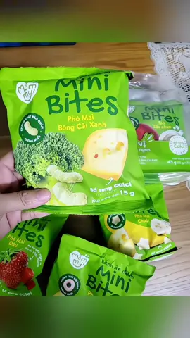 Bánh Ăn Dặm MĂMMY bịch 15gr, giúp bé tập nhai, bổ sung canxi, bánh xốp tan nhanh trong miệng. Nhiều vị #mammy #banhandam #banhandamchobe #menhimcare #mevabe 
