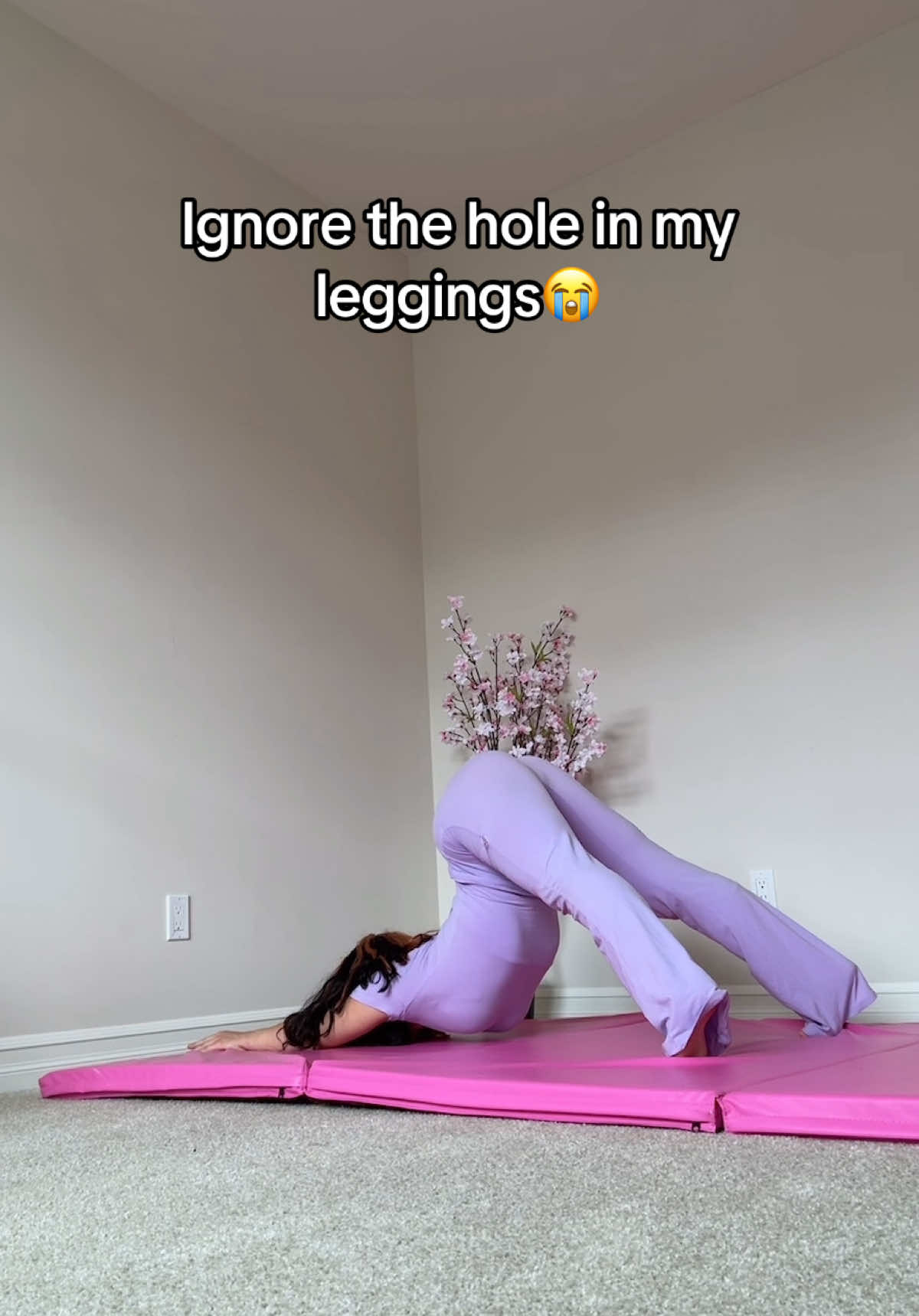 Literally got it while putting my leggings on as my foot accidentally stretched it out😭 #crybabychallenge 