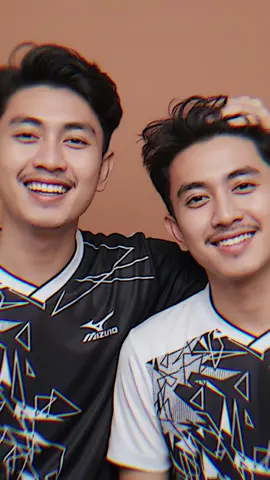 Info dua cewek yang mau jadi team futsal kita 😁#kaos #outfitideas #setelanmurah #outfitinspo #trending 