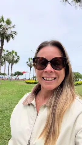 ¡EN VENTA  lindo  departamento en Miraflores!  US$ 180,000 🔥 📍Ubicación privilegiada, a un paso del malecón, cerca a Larcomar  Características : ▫️84m2  ▫️2 amplios dormitorios con closets (principal con baño privado) ▫️Sala-comedor con pisos laminados ▫️Baño secundario  ▫️Cocina con reposteros y tableros de granito ▫️Baño de servicio y área de lavandería ▫️Estacionamiento en sótano y depósito Mantenimiento: 450 soles 📱Pamela Reyes - 993567869 #miraflores_lima_peru  #invierteenmiraflores #vendo #departamentosenventa #vendomiraflores         