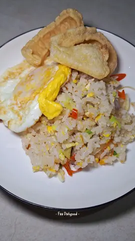 nasi goreng putih simple dan enak #fyp #masaksatset #menusimplebyfatiim #masakanindonesia #nasigorengjadul 