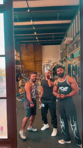 🫶☠️ @Shan_wee #femalefitnesscoach #personaltrainer 