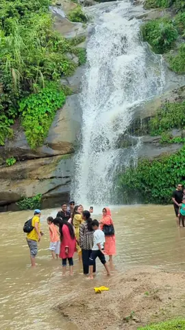 রুপালী ঝর্ণা রেইছা বান্দরবান 