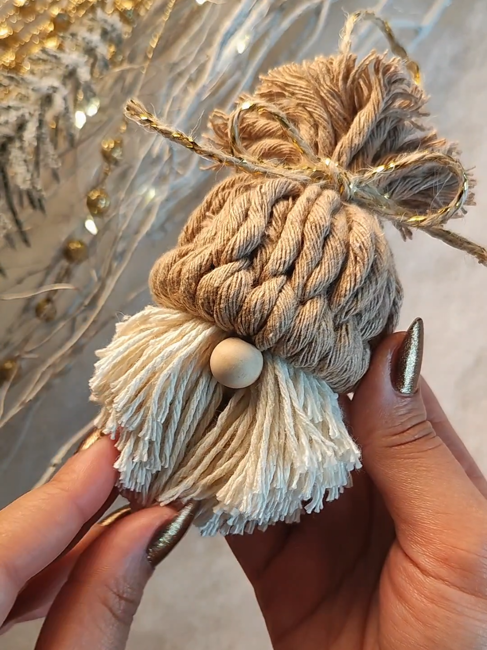 Papai Noel feito em macramê 