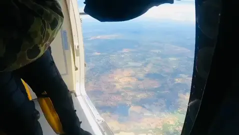 My hero 😘♥️@Ashan  #skydiving #skydive #commando #commandos #military #srilanka #srilankaskydiving #fypシ #fyyyyyyyyyyyyyyyy #fyppppppppppppppppppppppp #tiktok #foryou #foryourpage #foryoupagе #trendingvideo #trending #viral #viralvideo #asangigamage #highlight #viraltiktok #රතු_ඔටුන්න☠️ 