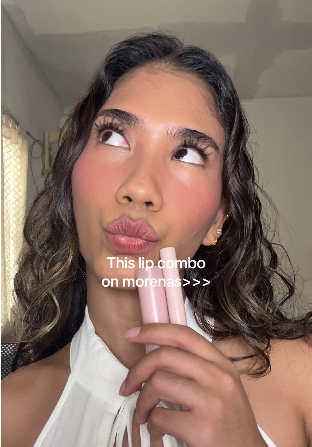 Found my new fave lip combo💋 @ViceCosmeticsPH Velvelt Blur “midnight kiss” and Velvet Soft Lip Bullet in “So Loved” #lipcombo #morenamakeup #morenalipcombo #makeuptips 
