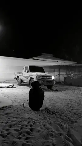 انت الغلا في خافقي وانت راعية💔💔🚶🏻‍♂️.