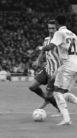 vini jr skills real madrid #realmadrid  #vinijr🇧🇷 #football #vairal 
