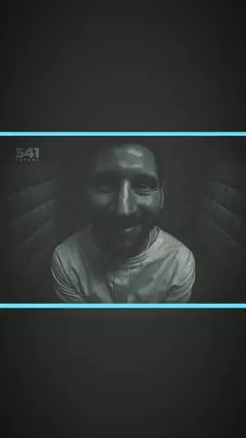 اخخير فيديو مال حربكةة 😹✈️. #ليونيل_ميسي_ساحر_كرة_القدم #كرة_القدم_عشق_لا_ينتهي⚽👑 #عبارات_جميلة_وقويه😉🖤 #viral 
