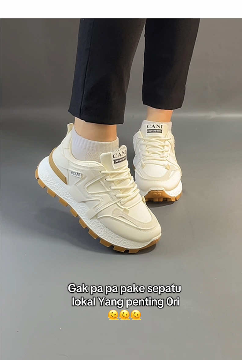#sepatuwanita  #sepatusneakers #sepatucasual #canikorea #sepaturingan 