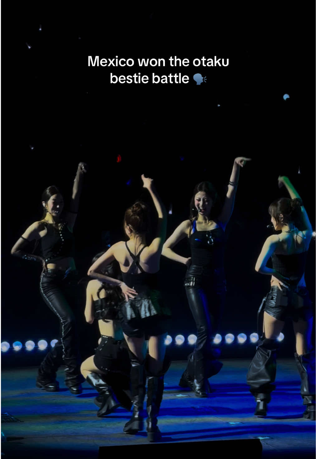 I’M AN OTAKU BESTIE 🗣️ #le_sserafim #easy_crazy_hot #easy_crazy_hot_in_mexico #lesserafimmexico #fyp 