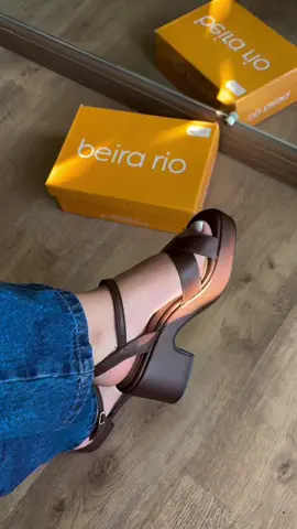 Faça seus pedidos em nosso site e receba no conforto da sua casa! ✨ 🌐https://lojaarmazem.com ✅Enviamos para todo Brasil ✅Frete Grátis ✅LOJA AUTORIZADA DAS MARCAS AREZZO, ANACAPRI, HAVAIANAS, MOLECA… 📲 Para mais informações, entre em contato conosco link na bio. Estamos prontos para atende-los! #sandaliasipanema #sapatosdeluxo #saltoalto #luxury #tênis #sandalia