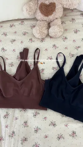 🍂🧸🖤They’re literally giving “chic” vives !!! I’m literally Obsessed!!! #bodysuit #shapewear #autumnoutfits #itgirl #spotlight 