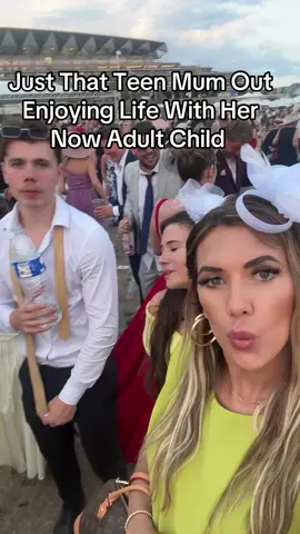 #fyp #teenmum #mumsoftiktok #adultchildren #throwback 