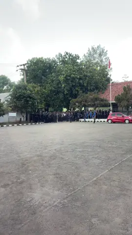 Punya kenangan apa selama sekolah di #smkn1purwakarta #nepoer 