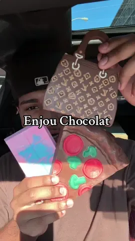 Trying cool looking chocolate from @Enjou Chocolat  #chocolate #viralchocolate #dubaichocolate #Foodie #FoodTok 