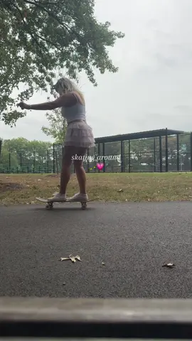 I just started so I’m not good but I will get better ❤️‍🔥 #Skateboarding #newhobby 