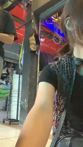 hi aku dan io lucuu @cel #outfitinspo #fyp gede bage lop