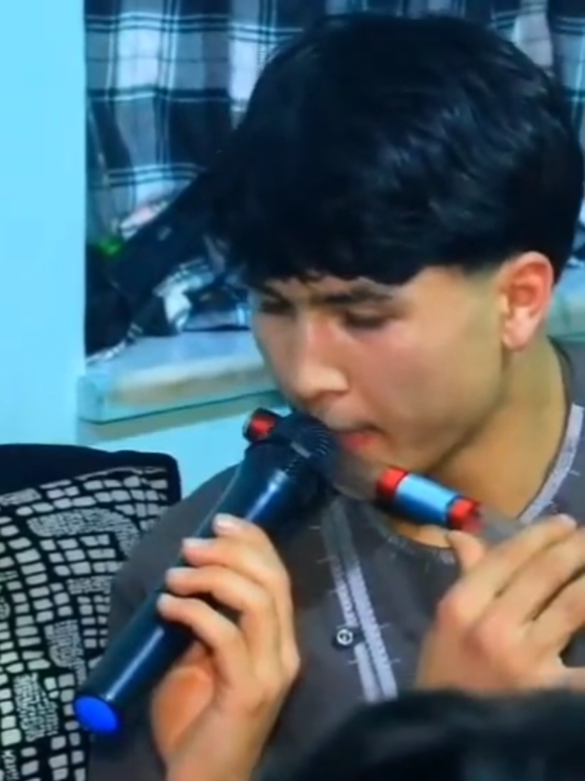 توله از آهنگ ایرانی 🥰 میروی با آخرین باران زبانم لال #afghantiktok #irantiktok #سازتوله #ضمیرتوله #آموزش_توله 