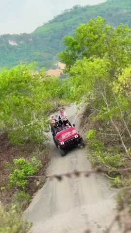 Joget ala driver jeep #gumukpasir #jeepwisatajogja #wisatajogja 