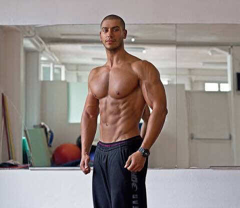 EXERCICES ÉPAULES : du MEILLEUR au PIRE exercice (classement)#fvpシ #gym #musculation 