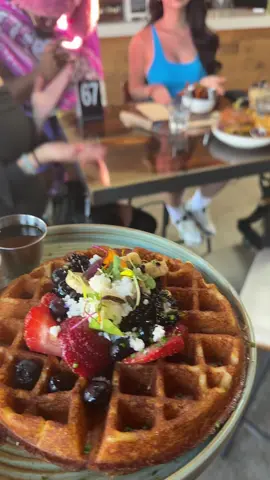 @kimmy 🖤 @TABI 🐉 