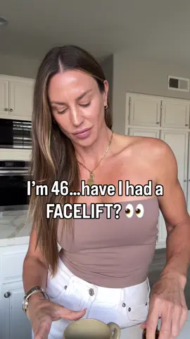 SAVE this post before booking that facelift consultation ‼️‼️‼️ At 46, it feels like my life is just beginning, a true second chance. I feel younger and better than I did in my 30s, and I want my outward appearance to reflect the way I feel on the inside. Do I do things to keep myself looking youthful? Absolutely. Have I had a facelift? No. Will I ever? I can’t say what the future holds. But what I do know is that I’ve found ways to make my outsides match my insides, and here’s 5 ways how… 1. Fasting (Cellular Renewal)  -Fasting triggers autophagy, your body’s natural repair process. -Damaged cells (including those in your skin) are broken down and replaced with healthier, “younger” cells. -This improves elasticity and glow, almost like a natural facelift. 2. Collagen & Skin-Friendly Supplements -Collagen peptides provide the raw material for skin repair. -Combined with vitamin C, zinc, and healthy fats, collagen helps keep skin firm and hydrated. 3. Med Spa Treatments (Boost, Not Band-Aid) Things like microneedling, facials, dysport, or light therapies support skin turnover. -You’re enhancing what your lifestyle already does, instead of relying on surgery. 4. Low/No Added Sugar -Sugar causes glycation, where sugar molecules bind to collagen and elastin, making skin stiff and wrinkled. -By avoiding sugar, you’re protecting your skin’s “scaffolding” and slowing aging. 5. Anti-Inflammatory Diet -Whole, nutrient-dense foods keep inflammation low, reducing puffiness and collagen breakdown. -Healthy fats (avocado, olive oil, fish) nourish skin from within. 6. No Alcohol- -Alcohol dehydrates, disrupts sleep, and accelerates collagen loss. -By quitting, you reversed one of the biggest accelerators of visible aging. Side note- having a low percentage of body fat will also pronounce your features 💁‍♀️ #plasticsurgery #facelift #over40skin #GlowUp 