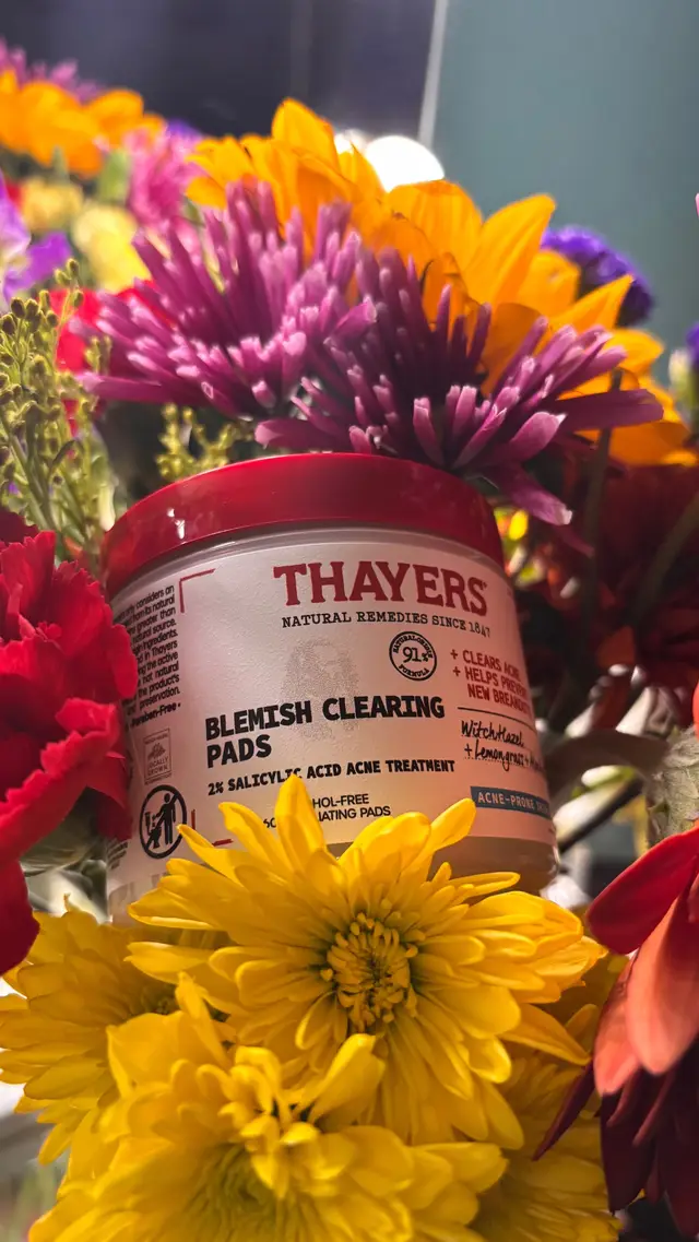 @Thayers Blemish Clearing Toner Pads are formulated with maximum strength 2% Salicylic Acid and an exclusive fusion of Lemongrass, Aloe Vera, and locally grown Witch Hazel. Clearer skin and smooth texture in just one week.  #thayers #tonerpads #thayersambassador #affordableskincareproducts #blemishfree 