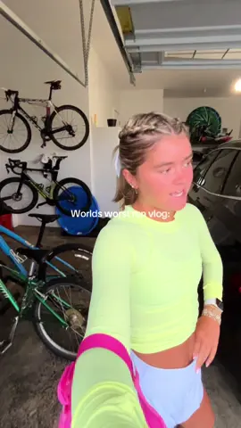 Longest run of training block✅ worst vlog ✅ hair disaster ✅ Happy Thursday 😂😂😂 #runtok #marathonrunner #marathontraining #Running 