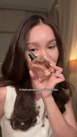 for the lovers of tea perfumes -- a versatile tea scent that you can bring from day to night 🤍 #perfumes #perfumetok #perfume #reviewparfum #reviewparfumlokal @Barber Daily  