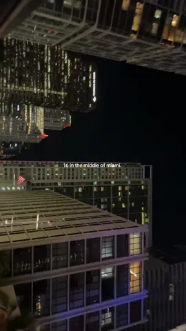 middle of miami #fentysuperbrandday #miami #florida #brickell #miaminightlife 