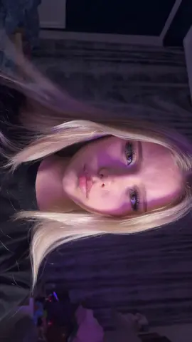 #CloseUpAuge 