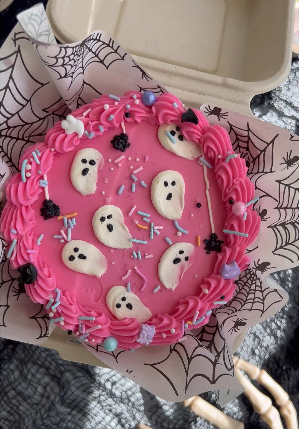 Jalowin meterle nitro 🥹 #halloween #cakedecorating #buttercream #dtx #halloweencake 