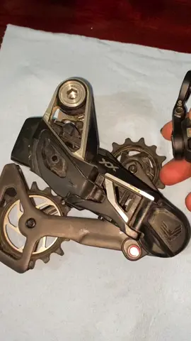 Sigan la cuenta si gustan más contenidos de mecánica de bicicleta 🫶🏽 #mecanicabicicleta #mantemientobicicletas #sram #mtb #jalpademendez 