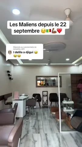 Réponse à @iamaicha_223 pardonnez-nous mais nos épaules reste en haut 🤣🇲🇱❤️