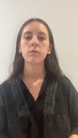 🚨 Nuestra portavoz en Asturias, Lucía, alza la voz contra el adoctrinamiento político que se está extendiendo en instituciones públicas y centros educativos. 🎓 Mientras algunos sindicatos estudiantiles intentan imponer una única visión, animando incluso a abandonar los estudios para seguir consignas políticas, desde la juventud decimos ¡basta! 👉 La universidad y los institutos deben ser espacios de formación, libertad y pensamiento crítico, no herramientas al servicio de intereses ideológicos. ✊ Desde la juventud reivindicamos el derecho a aprender, debatir y decidir por nosotros mismos. #Asturias #JuventudLibre #Educación #PensamientoCrítico #StopAdoctrinamiento 