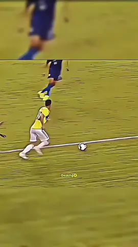 caantuugee ugu qurxoon comment kusoo qor? ..... Curve goals#football #skills #viewsproblem😭 #fyp #viral 