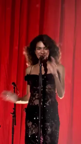 The Art of Loving is out now wherever you are.. 💞 #newmusic #theartofloving #oliviadean 