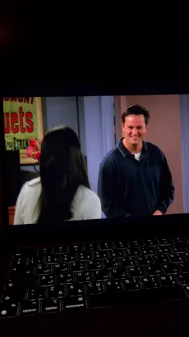 #friends #chandlerbing #monicageller #foryou #foryoupage 