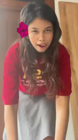 bola bola😋#dance #fyp #trending #viral #tiktok #onemillionaudition #foryoupage #ssalini #girl 