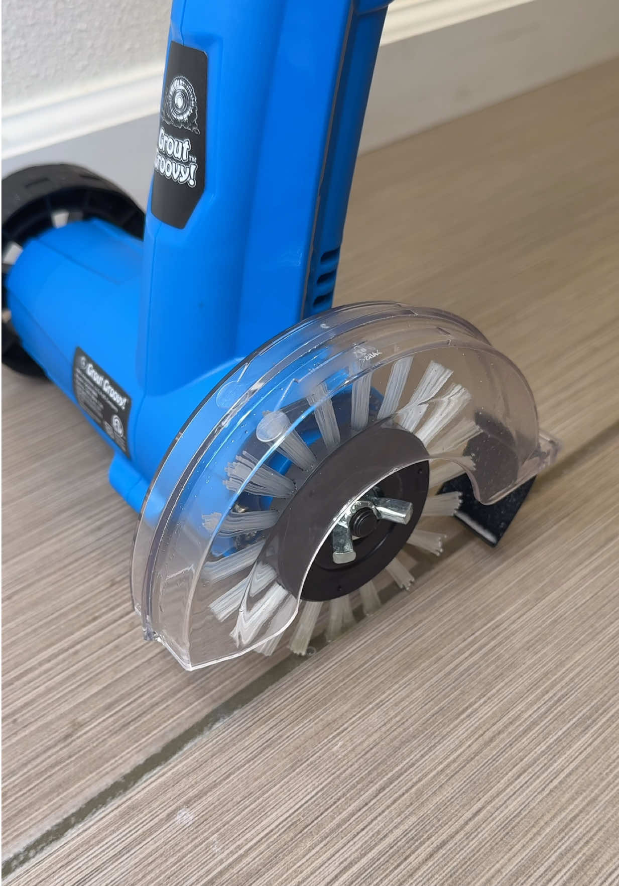 🔗In Bio! The combination of the two are magic 🪄💙 #amazonhome #groutcleaning #cleaninghacks #cleaningmusthaves #founditonamazon 