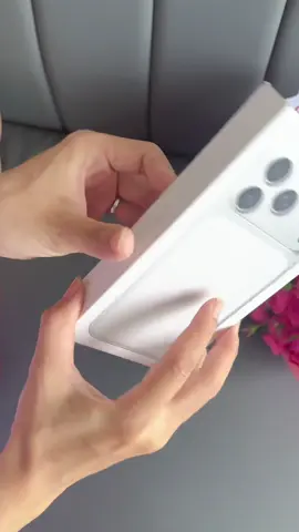 Đập hộp 🎁 sanh thần  #iphone17promax 