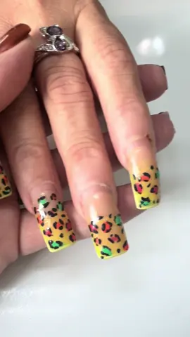 💕 antes y después más de un mes de crecimiento, removimos y aplicamos nuevas uñitas #uñas #nailart #fypシ 