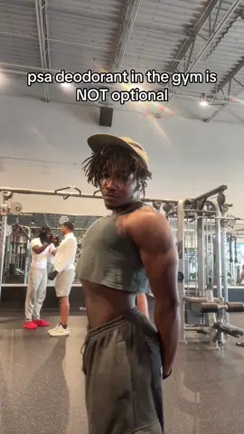 literally funk coming from either side of me i’m so tired #gym #GymTok #gymgirls #fyp #viral 