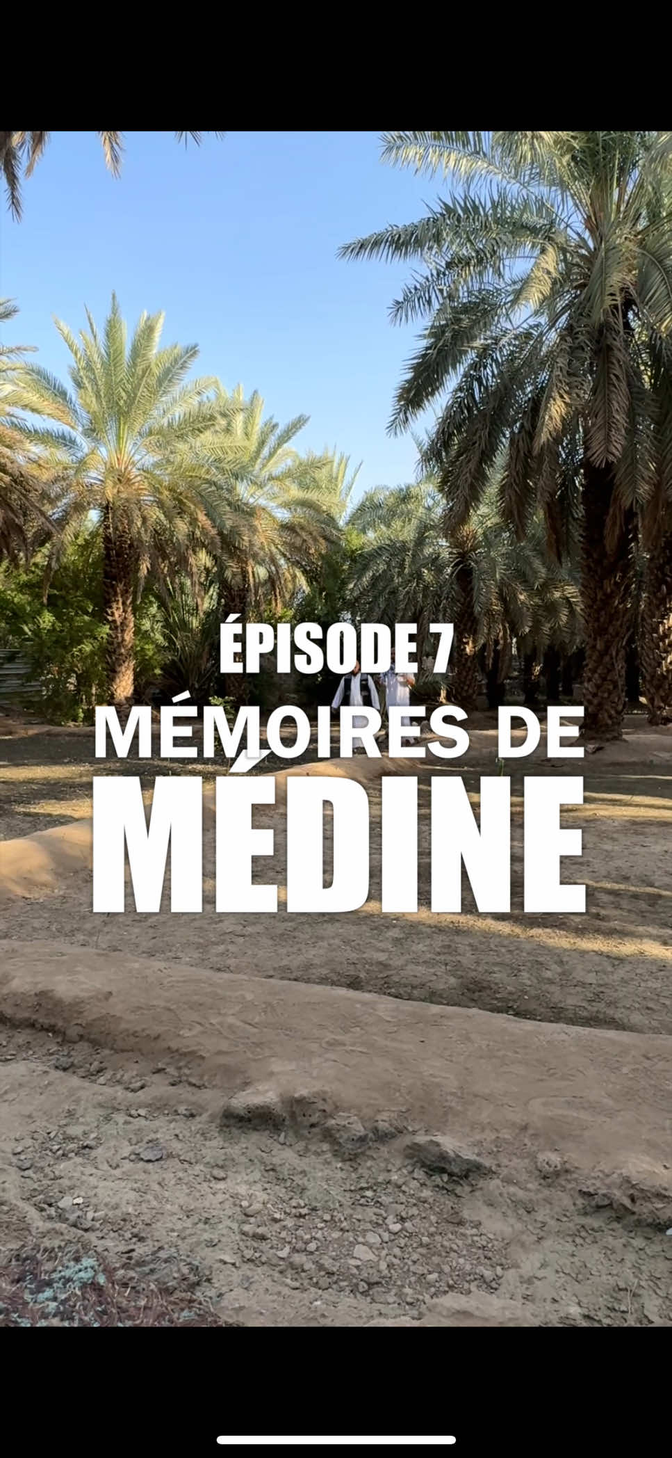 ✨ Épisode 7 – Mémoires de Médine ✨ Aujourd’hui, je vous emmène sur les traces de l’histoire et de la spiritualité à Médine 🌴🕌 📍 La palmeraie de Salman al-Farisi : un lieu chargé de sens, rappelant la vie simple et la force de la foi. 📍 La mosquée du Bouclier (Masjid ad-dirah) : là où le Prophète ﷺ pria. 📍 La mosquée du Repos (Masjid al mustarrah) : un lieu de quiétude après la bataille de Uhud. Ces lieux, témoins d’une histoire intemporelle, nous rappellent que chaque pierre, chaque palmier, chaque mosquée porte encore l’écho des prières et des pas du Messager ﷺ. 🌿✨ @alsiratevoyages  👉 Swipe pour voyager à travers ces sites et ressentir l’héritage vivant de Médine. #islamic_video #muslims #histoire #medine #mecca 
