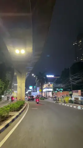 Videonya boleh di ambil buat bahan konten, edit dan ubah sesuka kalian sendiri y. Vibes Jakarta  #view #for #foryouu #foryourpage #kebayoranlama 