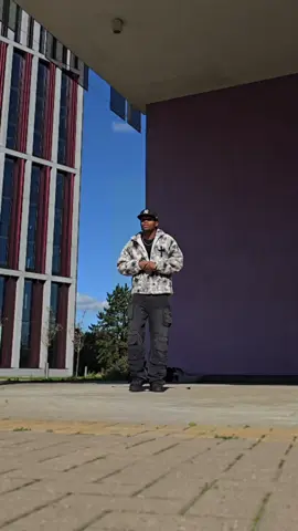 Do y’all ever just….spawn your friends out from nowhere? @Timi @Iphe._a @Hanz @KC.Nae #ashleykeno17 #vibes #freinds  