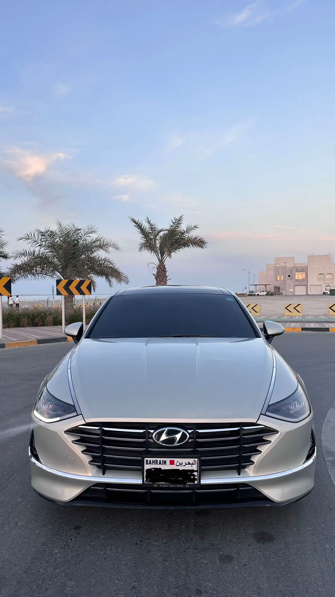 للبيع سوناتا 2021 وكالة البحرين الفل اوبشن الموتر بحالة الوكاله مايشكي من شي السعر : 7800 وقابل للجاد رقم التواصل 33353858